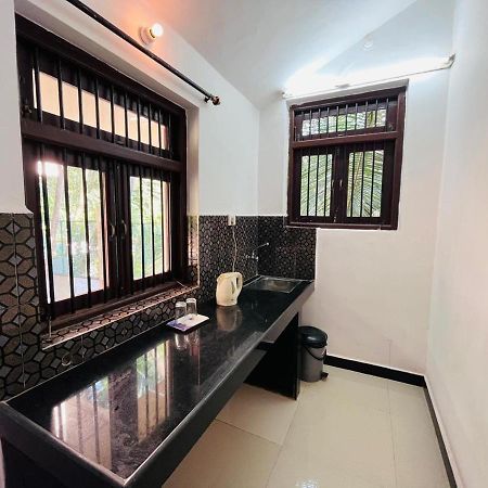 Naga Cottages Morjim Exterior photo