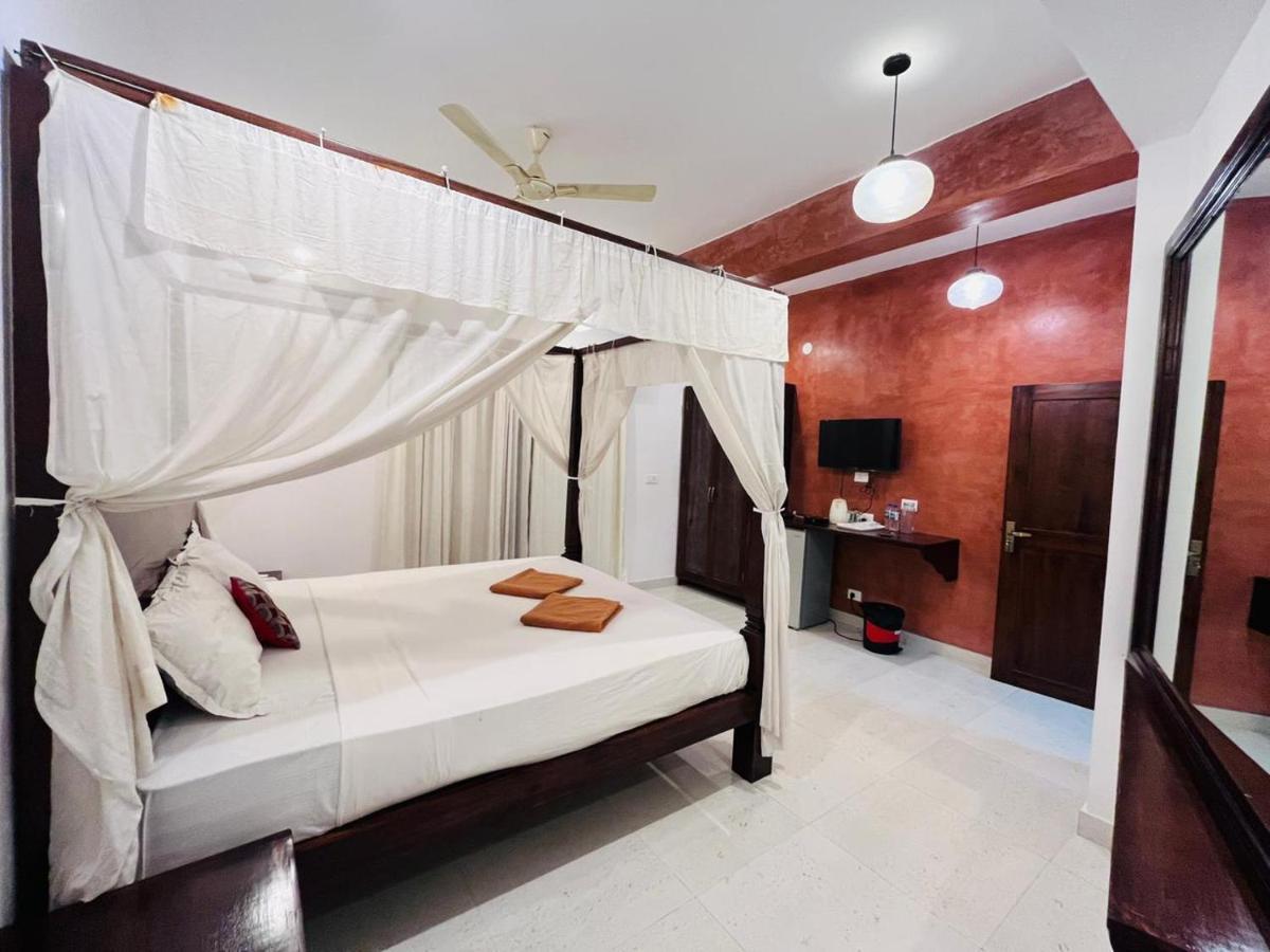 Naga Cottages Morjim Exterior photo