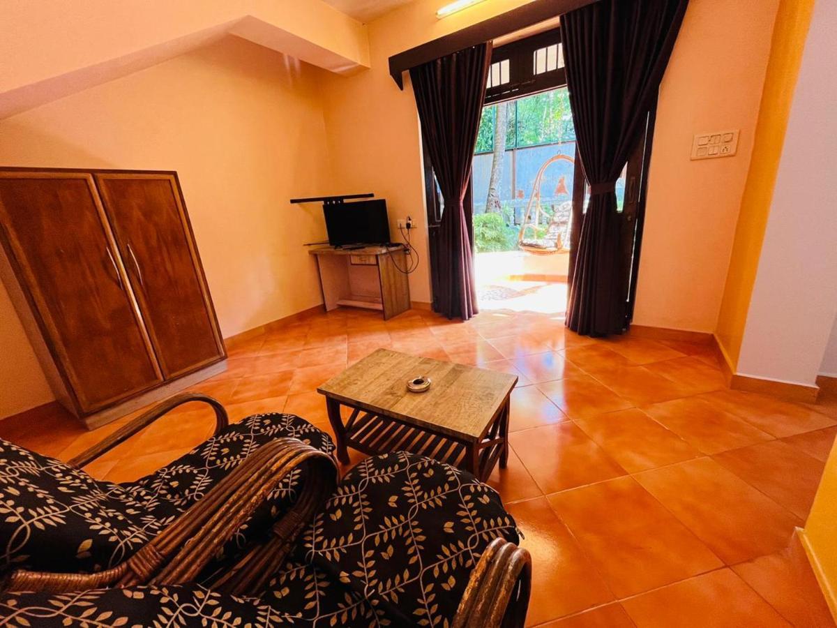 Naga Cottages Morjim Exterior photo