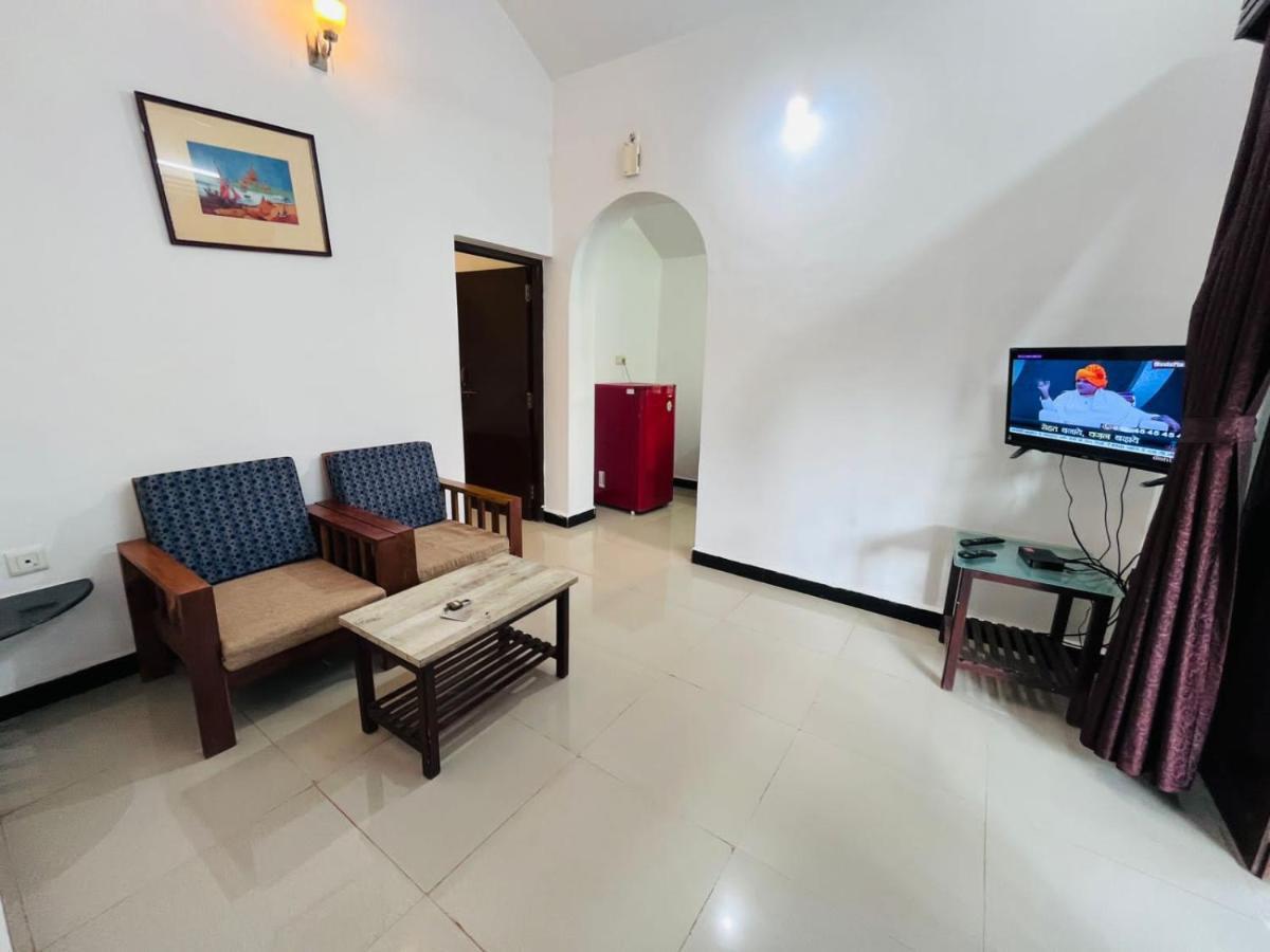 Naga Cottages Morjim Exterior photo