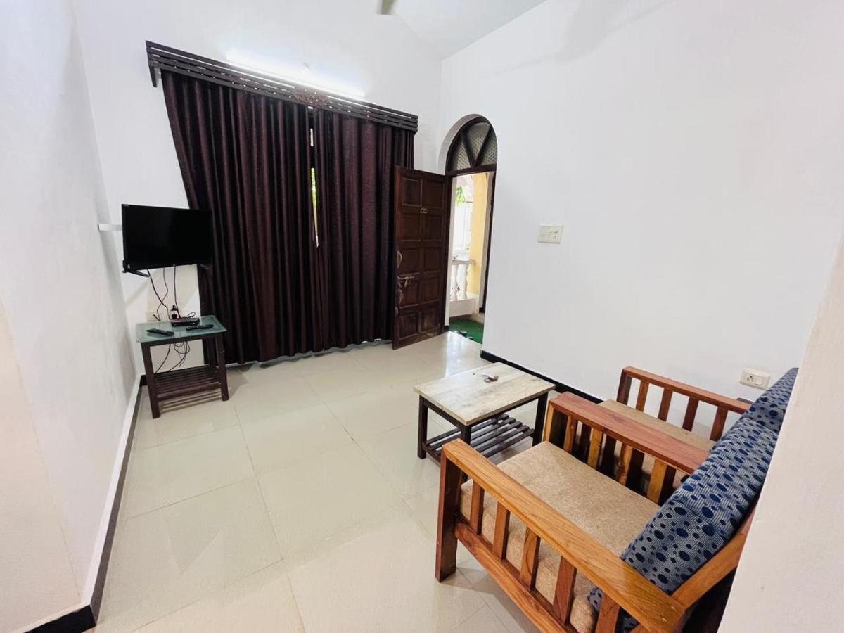 Naga Cottages Morjim Exterior photo