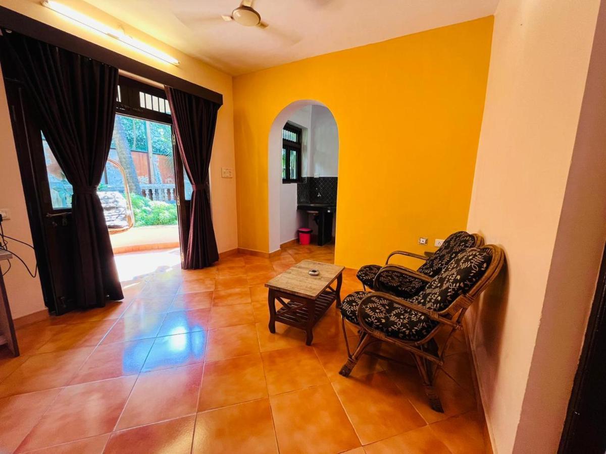 Naga Cottages Morjim Exterior photo