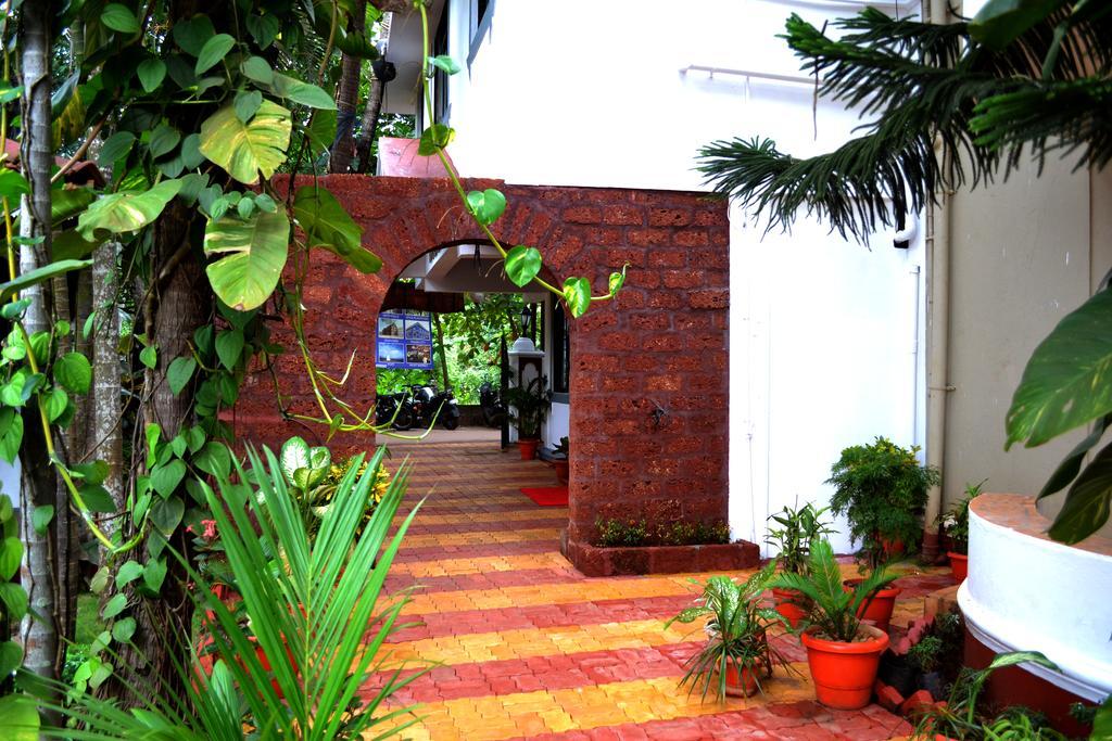 Naga Cottages Morjim Exterior photo