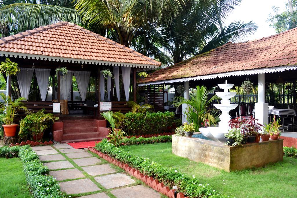 Naga Cottages Morjim Exterior photo