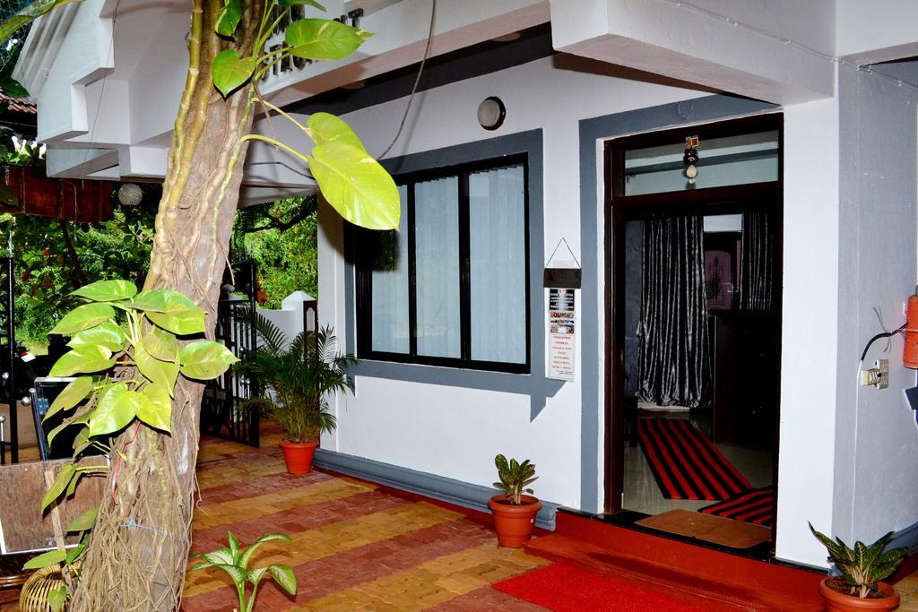 Naga Cottages Morjim Exterior photo